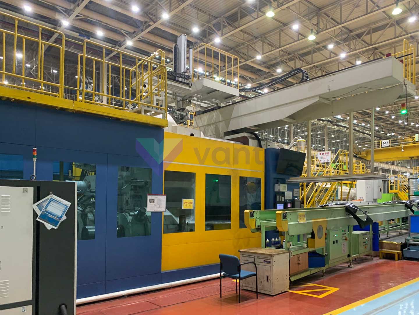 KRAUSS MAFFEI KM 3200 - 24500 MX 3200t injection molding machine (2014) id10903